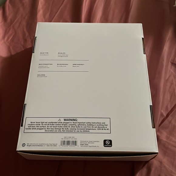 Indoor/Outdoor string lights - Picture 2 of 3